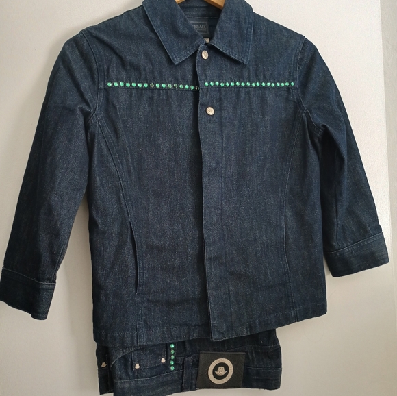 Versace jeans and jacket - Picture 16 of 16